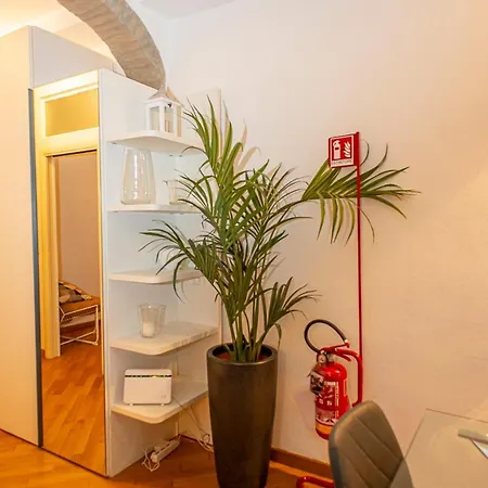 Fuoriporta Affitti Brevi - Cecilia 11 Apartment