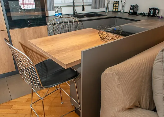 Apartment Fuoriporta Affitti Brevi - Cecilia 11 *