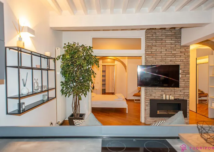 Fuoriporta Affitti Brevi - Cecilia 11 Apartment