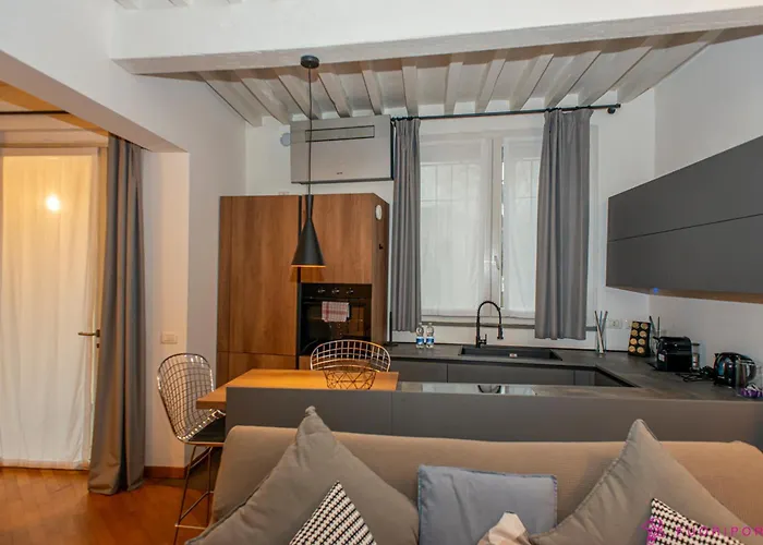 Fuoriporta Affitti Brevi - Cecilia 11 Apartment *